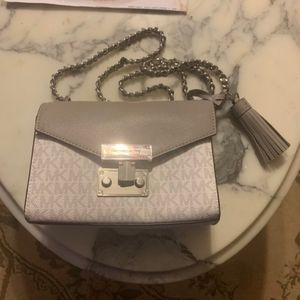 Authentic Michael kors purse/bag